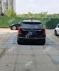一车占两位!车主:你不让我停 我也不让你们停…