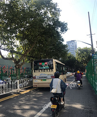 最近30路公交车怎么换小车了?!网友:临时换的
