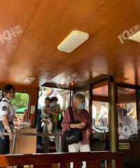 ˮ�ϰ�ʿ�����е�һ�죡��ŮС���������