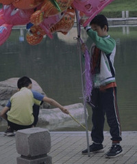 ��ʼ�Ҵ��·��� ��Ů����2����ͬѧ��4��