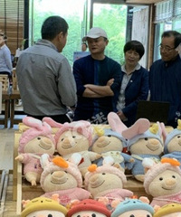 �������ڼ�������˭�ˣ�