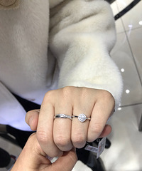 һ�ж������׵������Ϲ��ѽ�ָ����ˮ���� �Խ仹��������һֻ