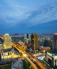 ̸̸���˵Ķ�λ��Ϊʲô˵�����˷��� ��ϲ�����Ϻ����ݱȽ�