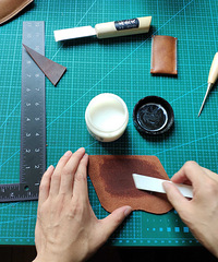 �����ֹ�Ƥ��Կ�װ����Ա���ı߽��� �Լ���í������