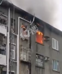 ��ë�´��峿ͻ�����֣��Ϸ��Ӳ����հ���