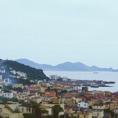 ��ɽ�����е�