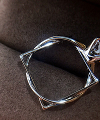 ���з�Բ����ƺܶ��� ��һ������