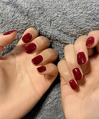 ��ɹ���ס���Ļ��Ǿƺ�ɫ�ľ����