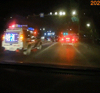 �����Ƕ�����·�ĳ���ײ��