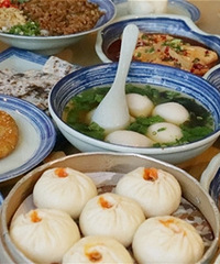 ���������С�Գ����� ��ɫ�ֻҪ4��Ǯ