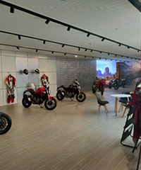 ���˵�һ�Ҷſ���ȫϵĦ�г�չ����ҵ����