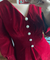 ����Ů���ľ��Ʒ�Ҳ�����ԸкͿɰ�