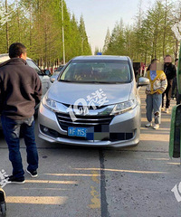 ����������ŭ��·�ڵ�·�ԣ������ˣ�