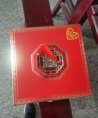一回来乡下就有这么个大礼包 红红粉粉的非常好看