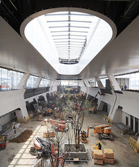 ���˻�վ�º��һ��������ˣ�