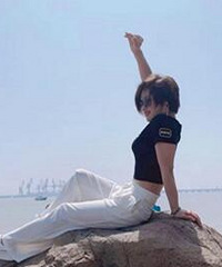 Ư������Ů����  ����ʶ�����