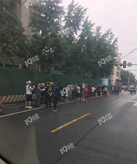 三元路上大家都在排队打疫苗!你们都打了没?