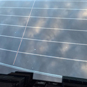 新贴的车膜都是气泡