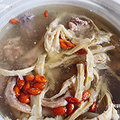 来碗笋干老鸭汤