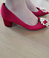 �ƺ�ɫ�ָ���Ь����ڲ����߸�Ь���˺ܺü�Ԧ