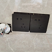 ���������˸���į