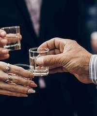 �����˷��������������׵����˵�5���¶� ����ĺ����ױ����²�