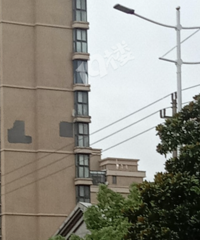 ̨�������������ˣ��ʶ���Ƥ�ˡ�