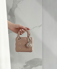 Ů����mini�Ķ������ж��ӣ��Ƽ�DIOR�������