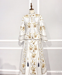 �����˺�ɫ��ʽ �����������׵İ�ɫ�� �����Թ���