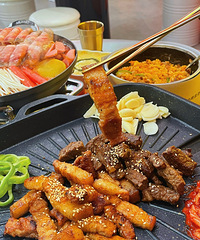 ��ʽ���ŵ� һ�봩Խ��������