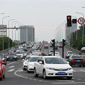 �����³�����ͻ������