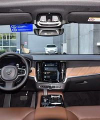 �µ�A6 55TFSI�ζ�����ֶ���S90 T8������ôѡ