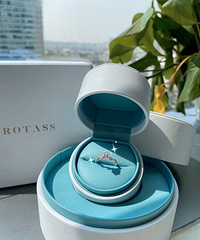 �������Ϲ������������Ȼ����֮ǰ��ǰŮ��������ͬһ�����ӣ�