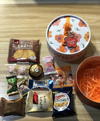 �յ�ͬ�µ��»�ϲ�� ��մմϲ��