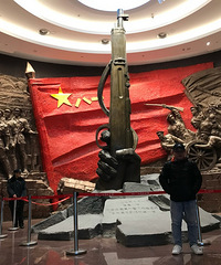 2��1��С��� �ҹ����ȶ���Ů��