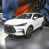 25���͵���SUV