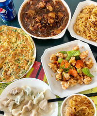 ���˽�10��ĳ����ڶ����˹ݣ�