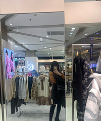 93��171����С���  ��ʶ������һ��ԳԳ�