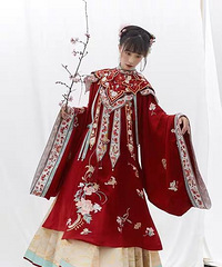 有穿汉服办婚礼的吗?当出门服还是用敬酒服呢?