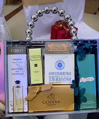 ��������İ������Ǽٻ���ĳ�������ظ� �湻���ĵ�