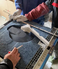 疫情装修遭延期 女朋友还...