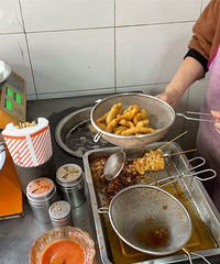 ����ɣ���У�ſ�ը������ζ��