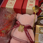 ϲ��ĺ�ɫ���