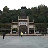 ���ٺ����ϳ���