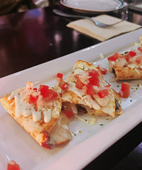 �˺ӱߵ�ī����� Լ��ֵ��һȥ��