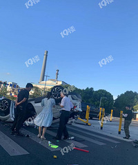 �����������󷭳���Ů˾�����߸�Ь�����ض���ɢ��ĳ�����