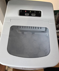 �Ʊ���ʵ�ֱ������ɣ��������� ��ռ�ط� ����8���ӳ�һ�α�