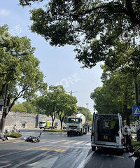 ע�⣡���Ƕ�·�����ŵ������ͣ��Ѿ�ˤ�˺ü�����ƿ���ˣ�