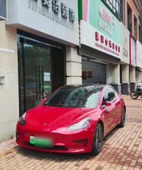 ��ǽש�һ���˹������ҵ�����пࣺ��������̫��