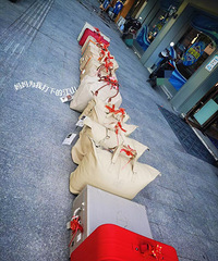 ����Ϊ�Ҵ��µĽ�ɽ �����ĺ��ۺ���Ǯ ȥ����Խ��Խ��